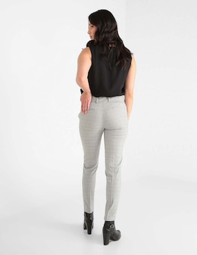 Pantalón Contempo corte recto con bolsillos