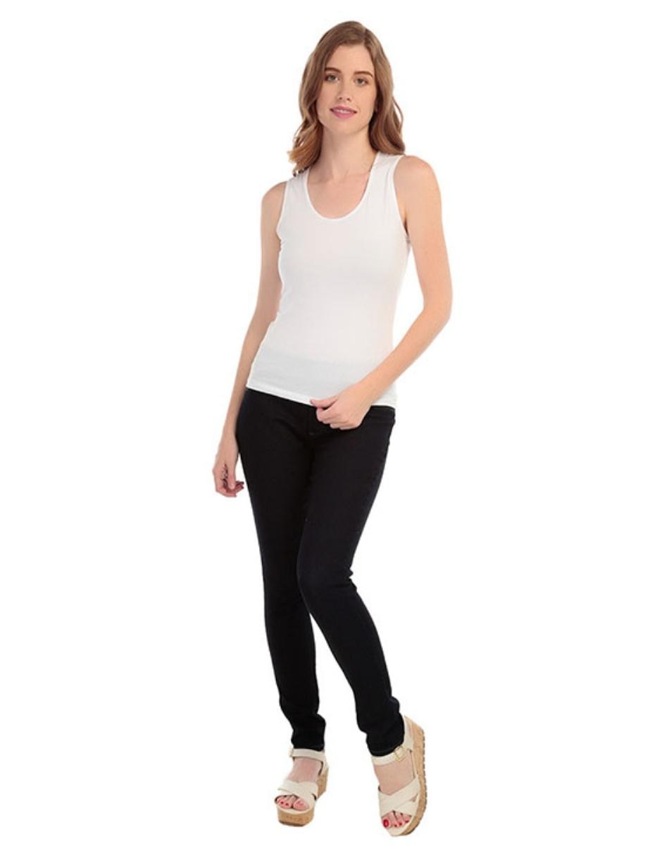 Top cuello redondo escote regular tirante ancho 3