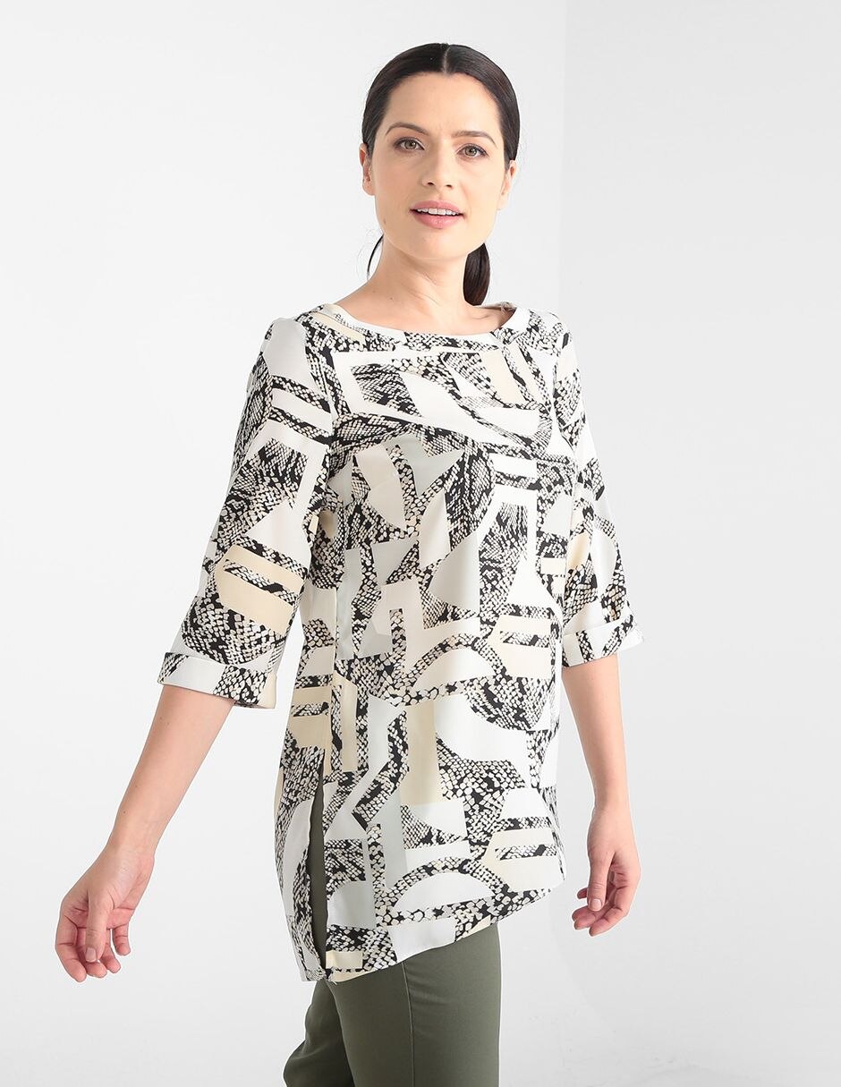 Blusa La Mode manga 3/4 corte high-low en SB