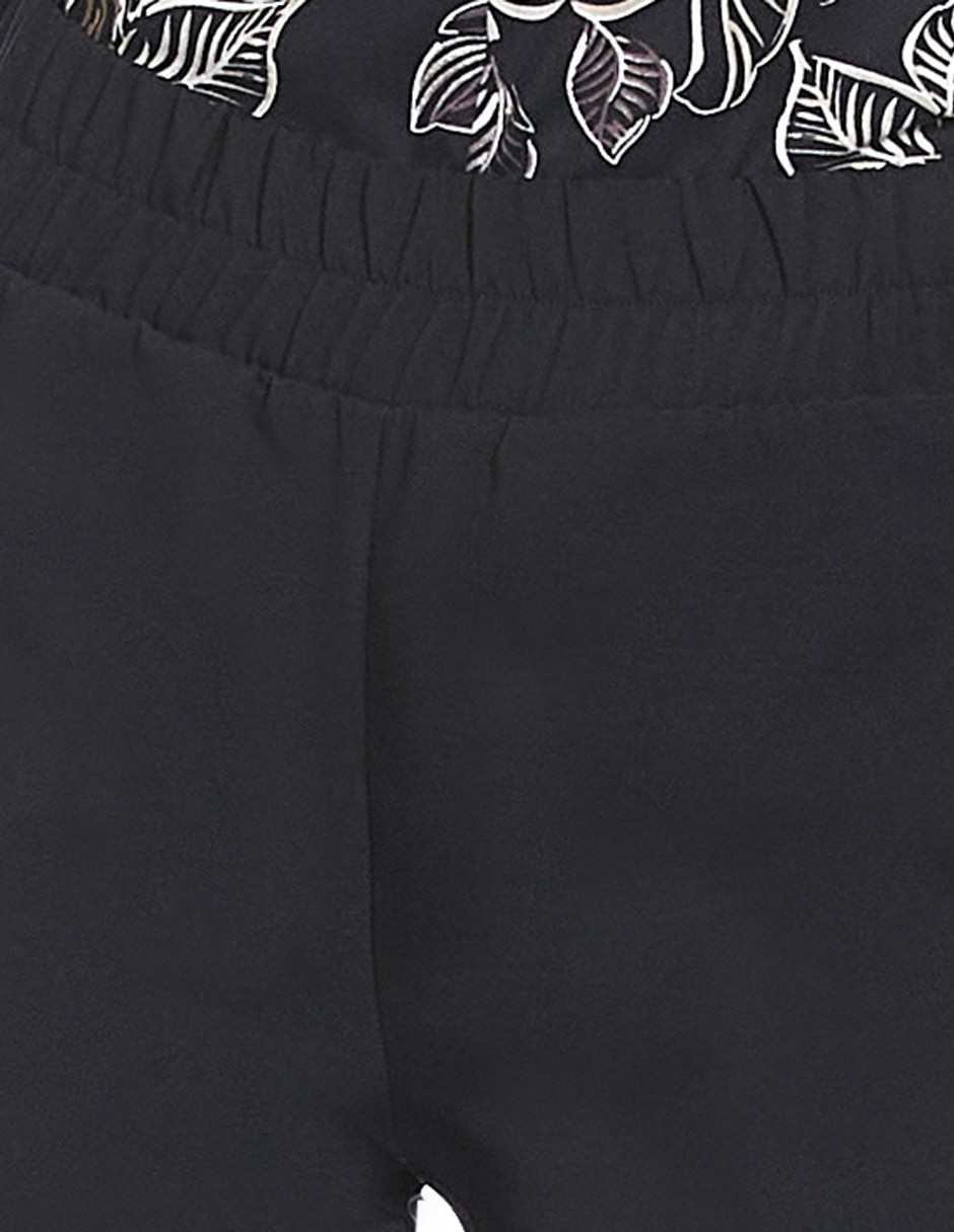 Pantalón corte recto con bolsillos 4